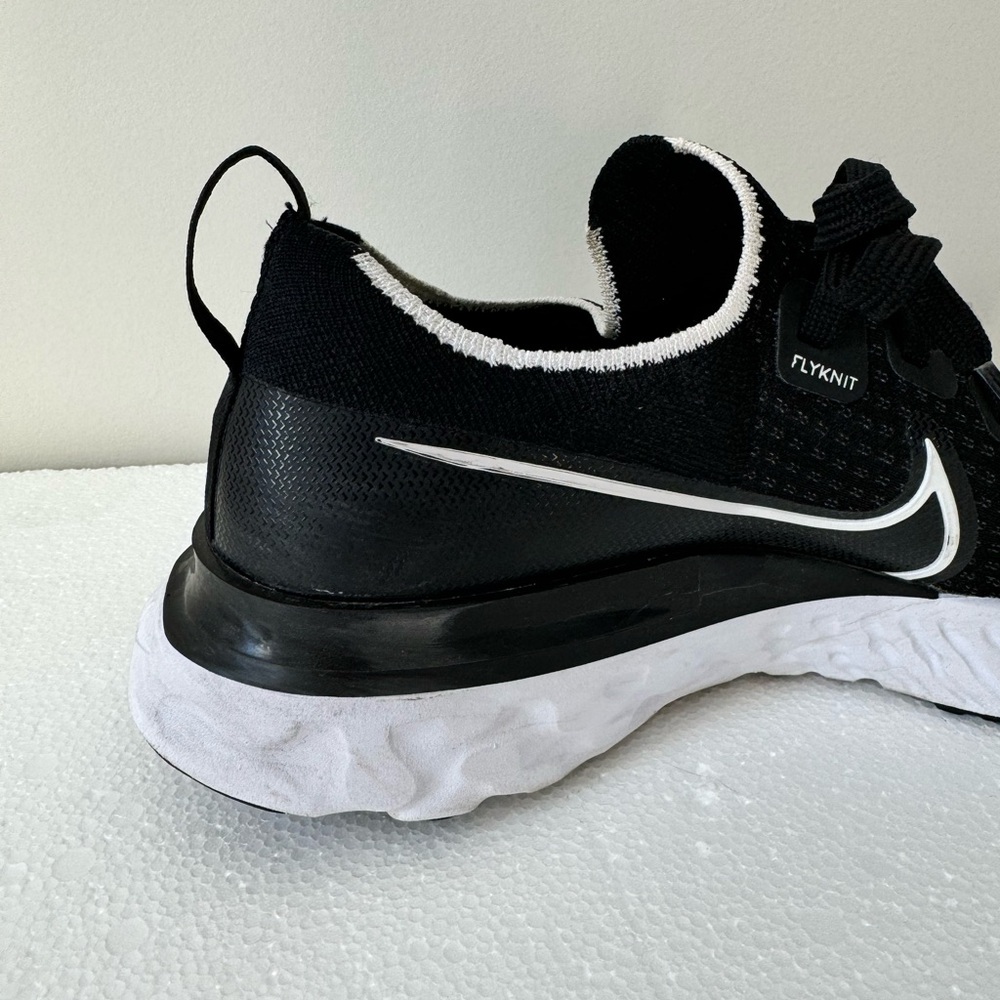 Nike Epic React Flyknit 2 - image 6